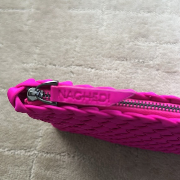 Naghedi Clutch/Pouch MIAMI PINK excellent condition - Picture 4 of 6